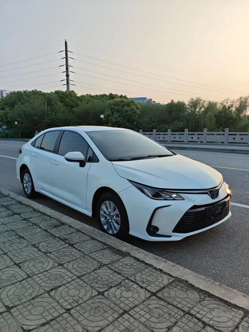 2019 Toyota Corolla 1.2T S-CVT Sport Edition — миниатюра 3