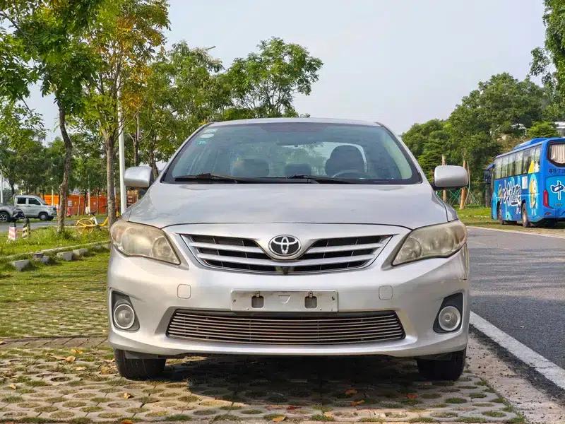 2012 Toyota Corolla Premium Edition 1.6L Automatic GL — миниатюра 2