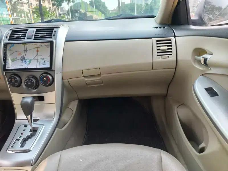 2012 Toyota Corolla Premium Edition 1.6L Automatic GL — миниатюра 11