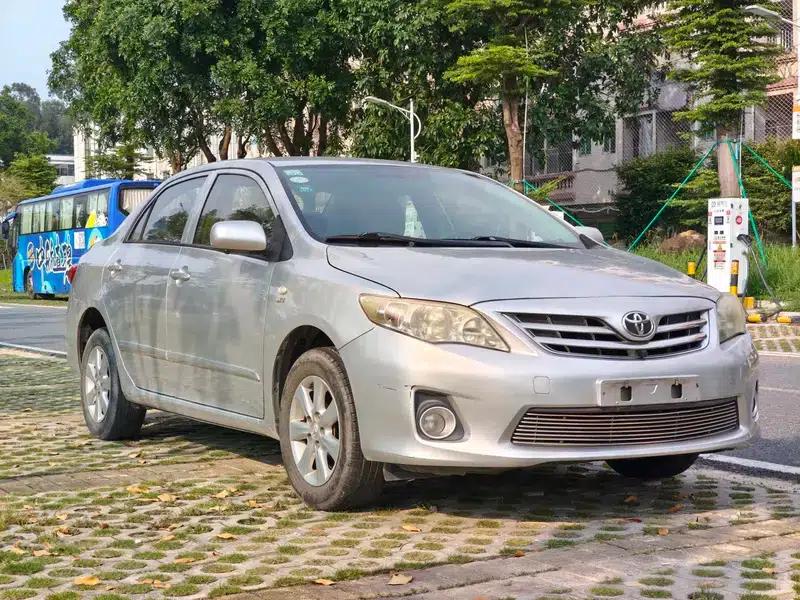 2012 Toyota Corolla Premium Edition 1.6L Automatic GL — миниатюра 3