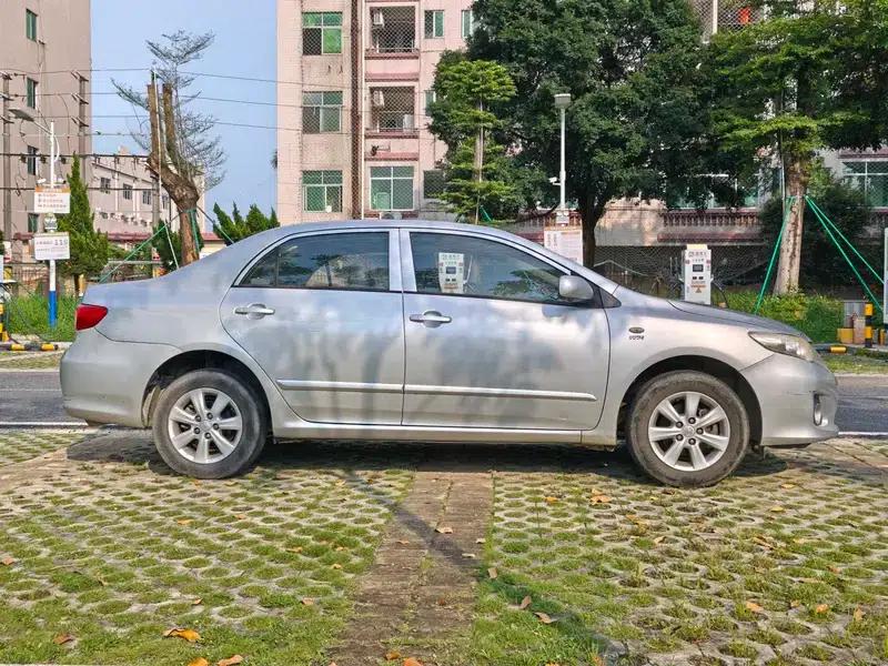 2012 Toyota Corolla Premium Edition 1.6L Automatic GL — миниатюра 7