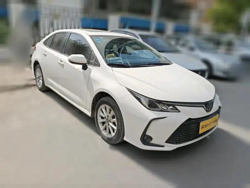 2019 Toyota Corolla 1.2T S-CVT GL-i Luxury Edition — миниатюра 3