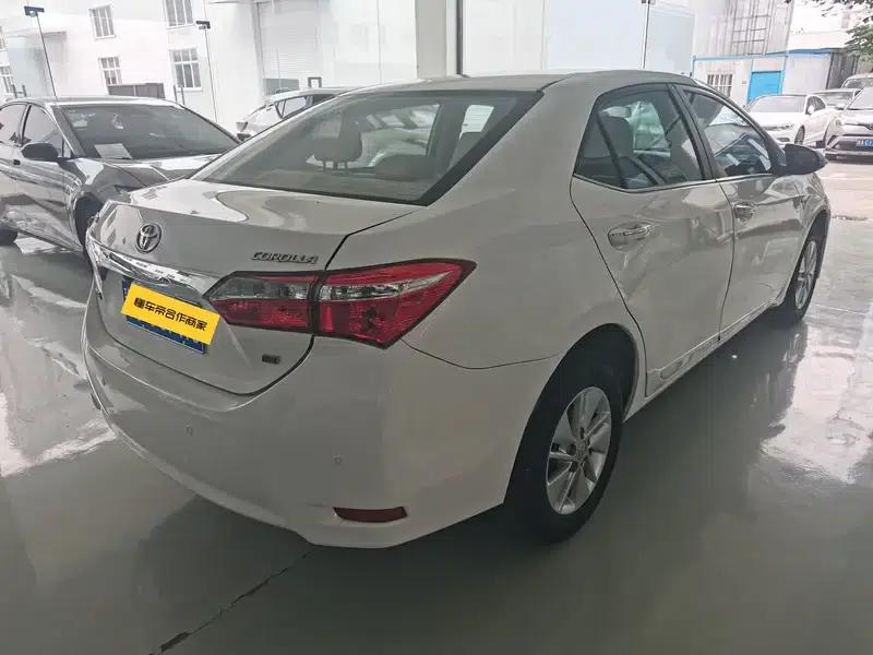 2014 Corolla 1.6L Manual GL-i — миниатюра 2