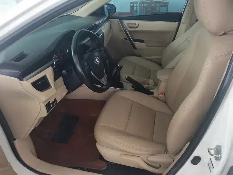 2014 Corolla 1.6L Manual GL-i — миниатюра 7