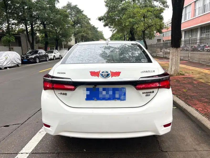 2017 Toyota Corolla Hybrid 1.8L E-CVT Leading Edition (National V Emission Standard) — миниатюра 5