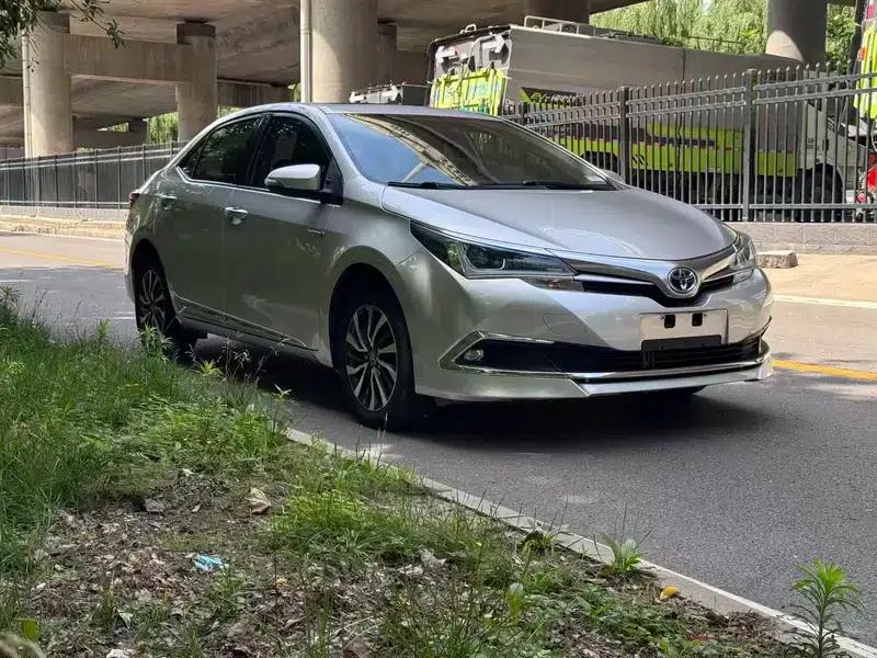 2017 Toyota Corolla Hybrid 1.8L E-CVT Elite Edition (National V Emission Standard) — миниатюра 3