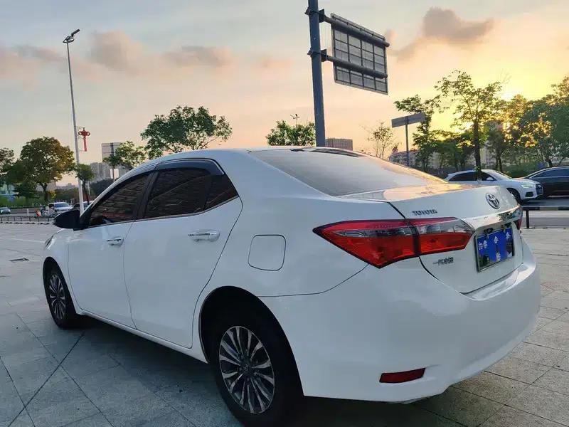 2017 Toyota Corolla Facelift 1.2T S-CVT GL (National V Emission Standard) — миниатюра 4