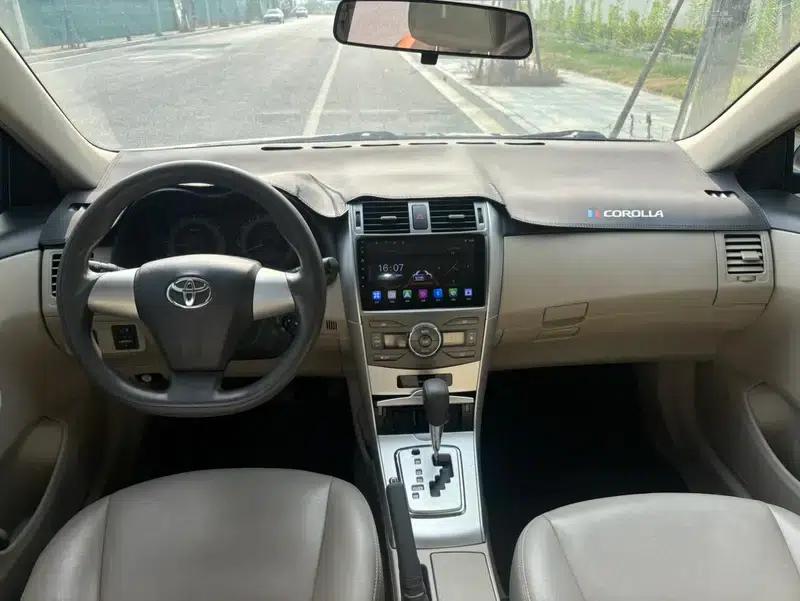 2013 Toyota Corolla Special Edition 1.8L CVT GL-i — миниатюра 8