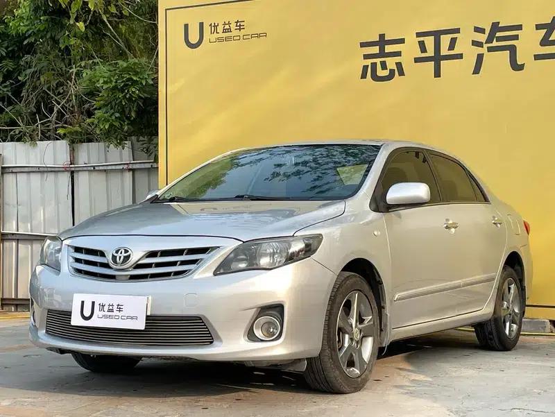 2013 Toyota Corolla Special Edition 1.8L CVT GL-i — миниатюра 1