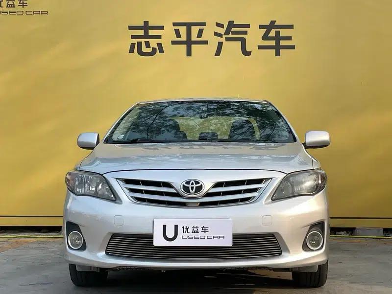 2013 Toyota Corolla Special Edition 1.8L CVT GL-i — миниатюра 2