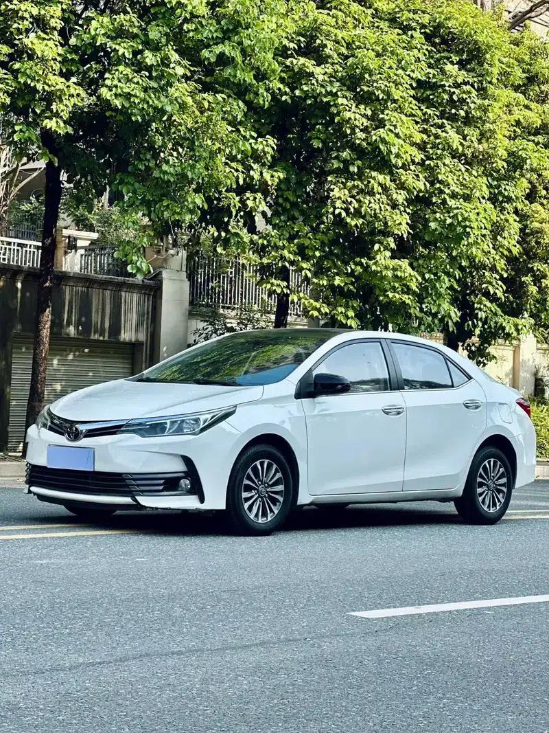 2017 Toyota Corolla Facelift 1.2T S-CVT GL (National V Emission Standard) — миниатюра 1