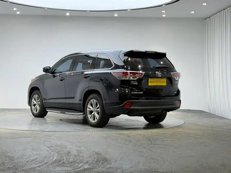 2017 Highlander 2.0T AWD Elite Edition 7-seater — миниатюра 5