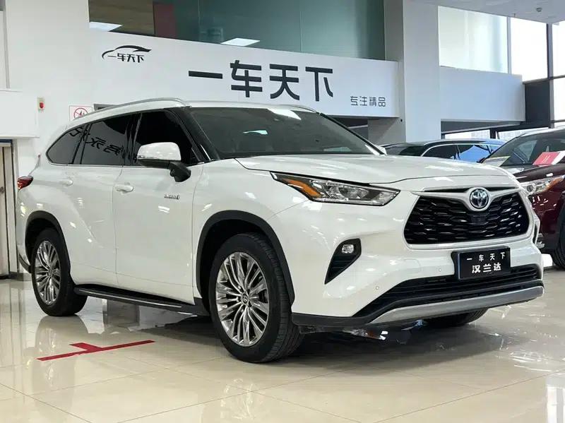 2023 Toyota Highlander Hybrid 2.5L AWD Luxury 7-Seater — миниатюра 3