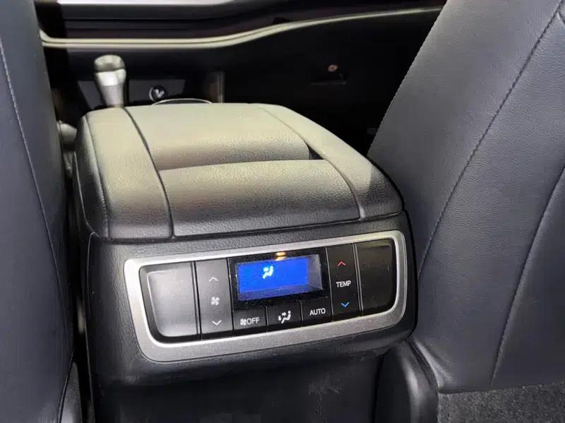 2015 Highlander 2.0T AWD Luxury 7-seater — миниатюра 12
