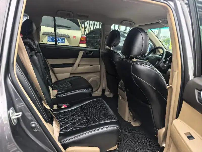 2012 Highlander 2.7L 2WD 7-seater Elite Edition — миниатюра 8