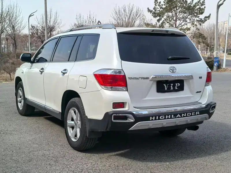 2013 Highlander 2.7L 2WD 5-seater Purple Gold Edition — миниатюра 4