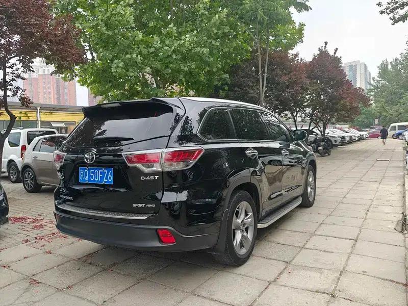 2017 Highlander 2.0T AWD Luxury 7-seater — миниатюра 5