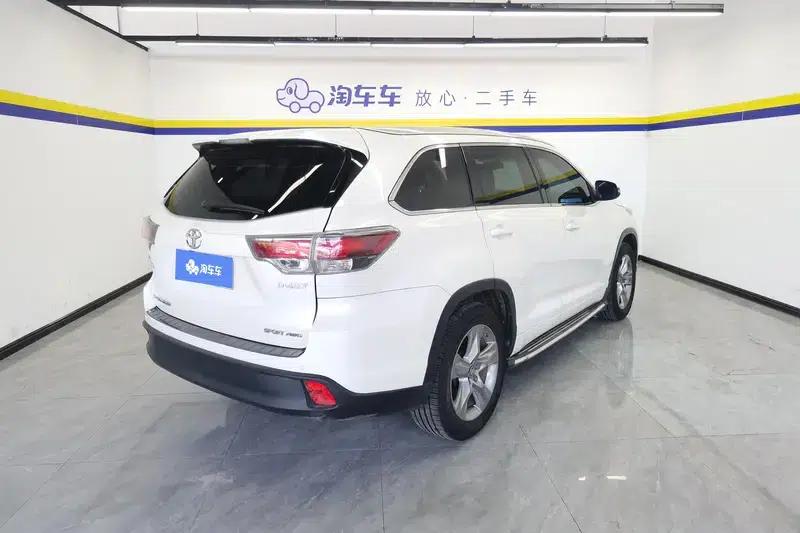 2017 Highlander 2.0T AWD Luxury 7-seater — миниатюра 3
