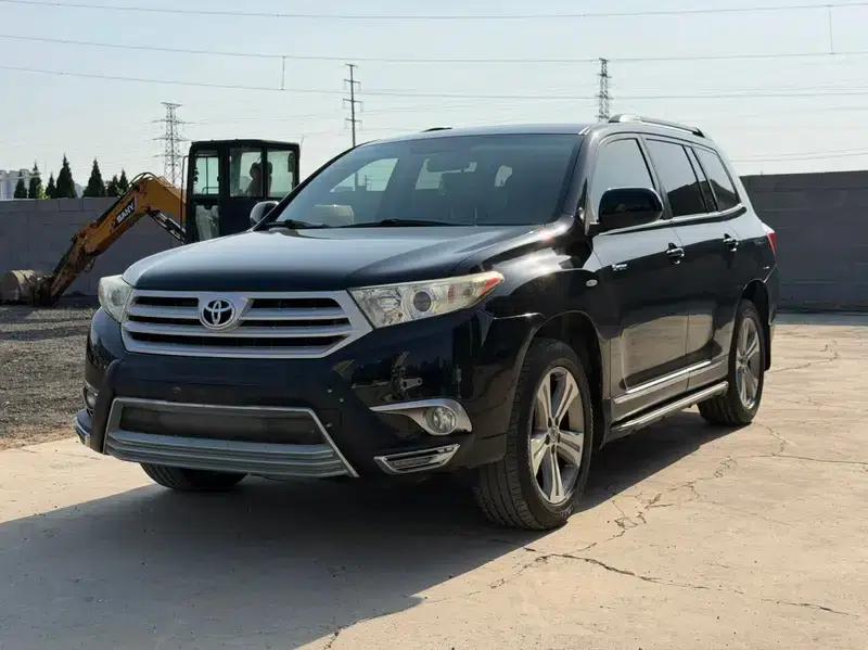 2012 Highlander 2.7L 2WD 7-seater Luxury Edition — миниатюра 1