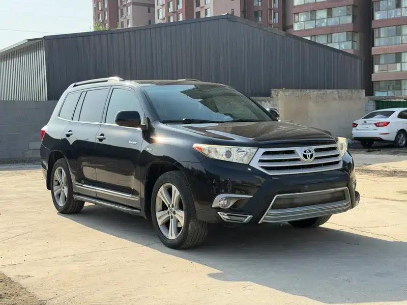 2012 Highlander 2.7L 2WD 7-seater Luxury Edition — миниатюра 2