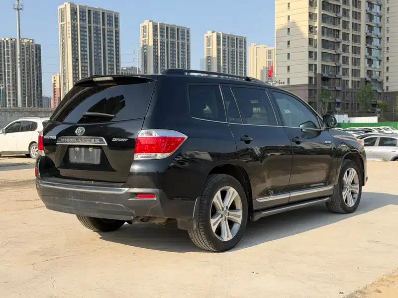 2012 Highlander 2.7L 2WD 7-seater Luxury Edition — миниатюра 4