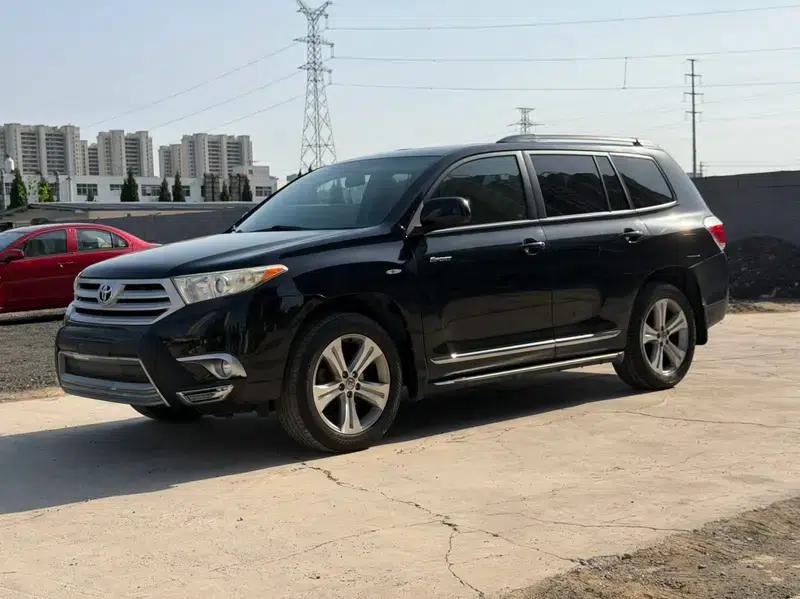 2012 Highlander 2.7L 2WD 7-seater Luxury Edition — миниатюра 6
