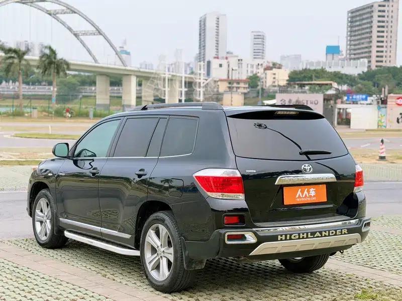 2012 Highlander 2.7L 2WD 7-seater Luxury Edition — миниатюра 5