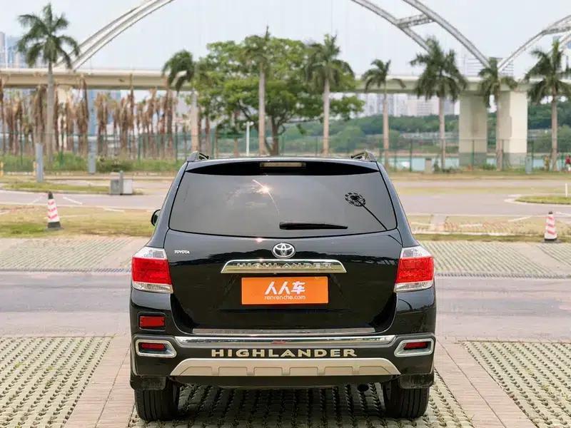2012 Highlander 2.7L 2WD 7-seater Luxury Edition — миниатюра 6