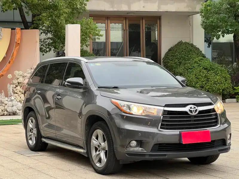 2017 Highlander 2.0T AWD Luxury 7-seater — миниатюра 3