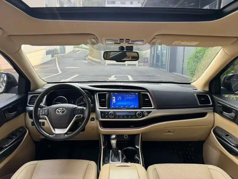 2017 Highlander 2.0T AWD Luxury 7-seater — миниатюра 6