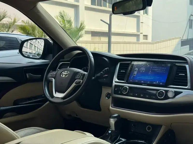 2017 Highlander 2.0T AWD Luxury 7-seater — миниатюра 7