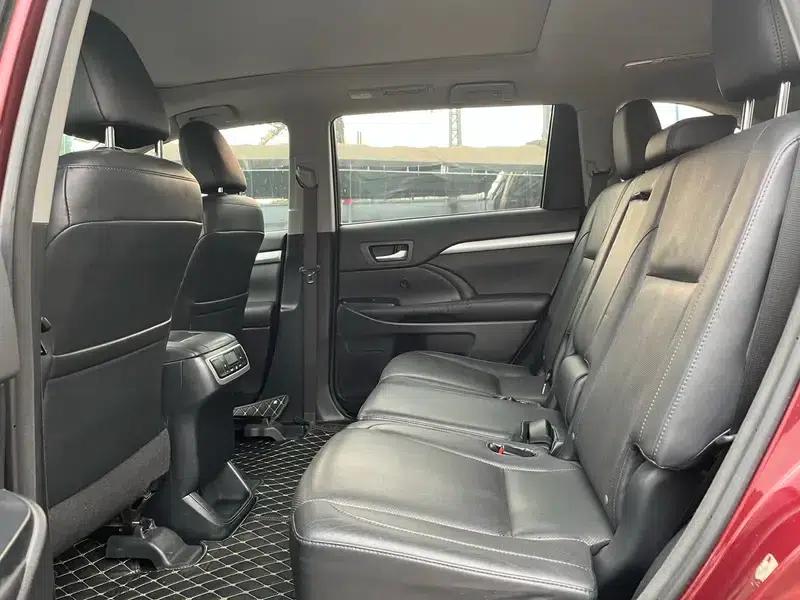 2015 Highlander 2.0T 2WD Luxury 7-seater — миниатюра 10