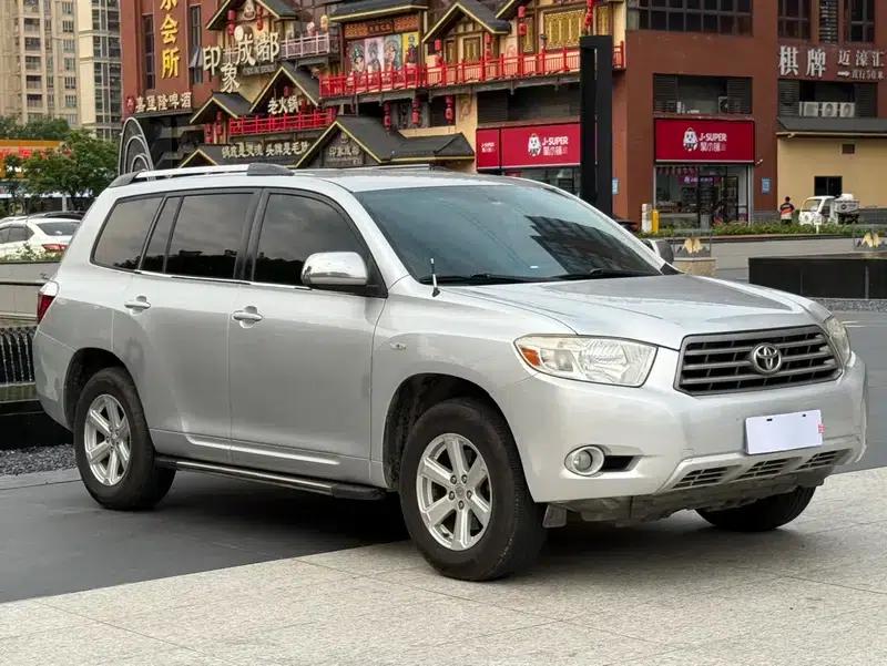 2011 Highlander 2.7L 2WD 7-seater Elite Edition — миниатюра 3