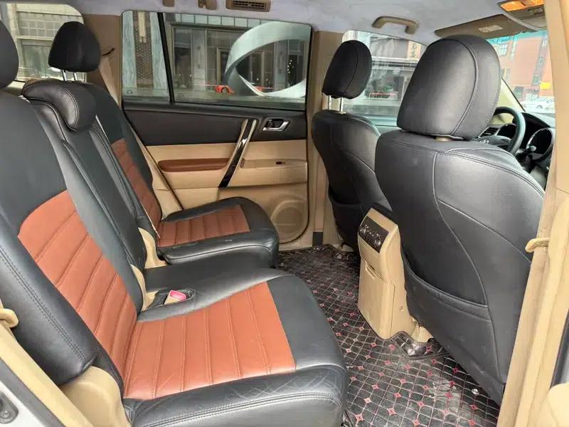 2011 Highlander 2.7L 2WD 7-seater Elite Edition — миниатюра 10