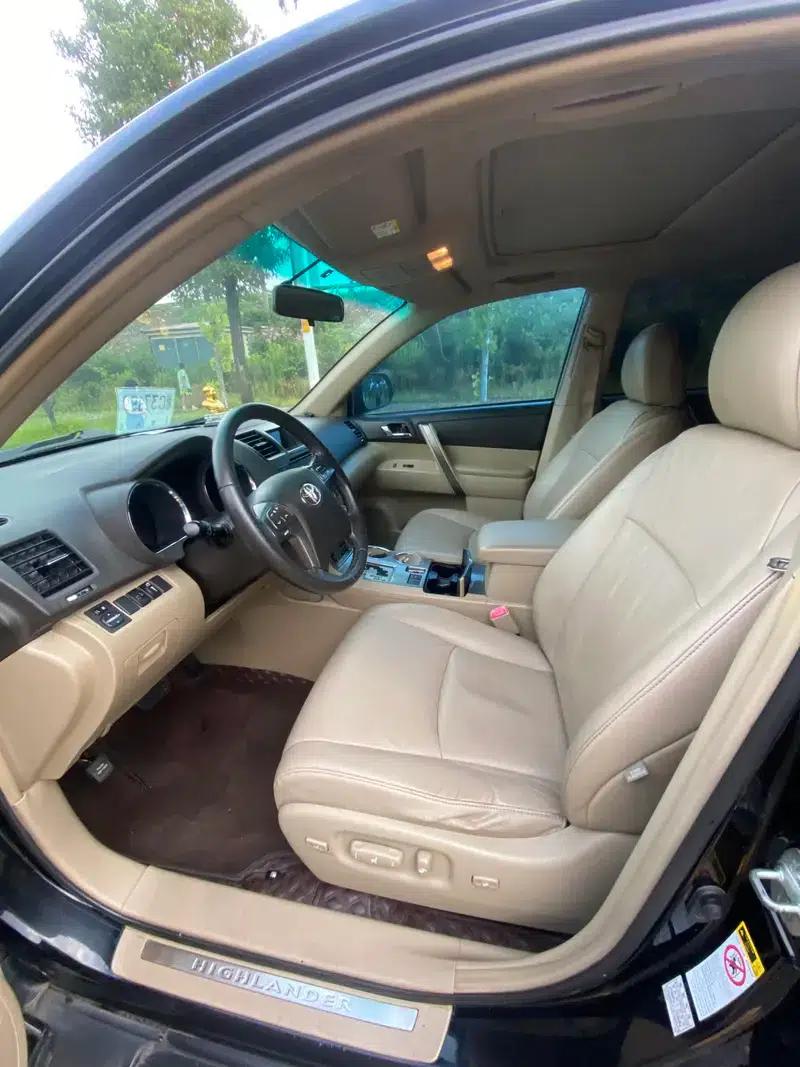 Highlander 2009 2.7L 2WD 7-seater Luxury Edition — миниатюра 15