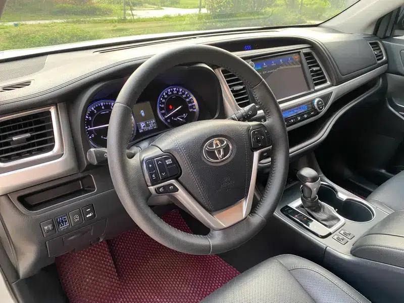 2015 Highlander 2.0T AWD Luxury 7-seater — миниатюра 11