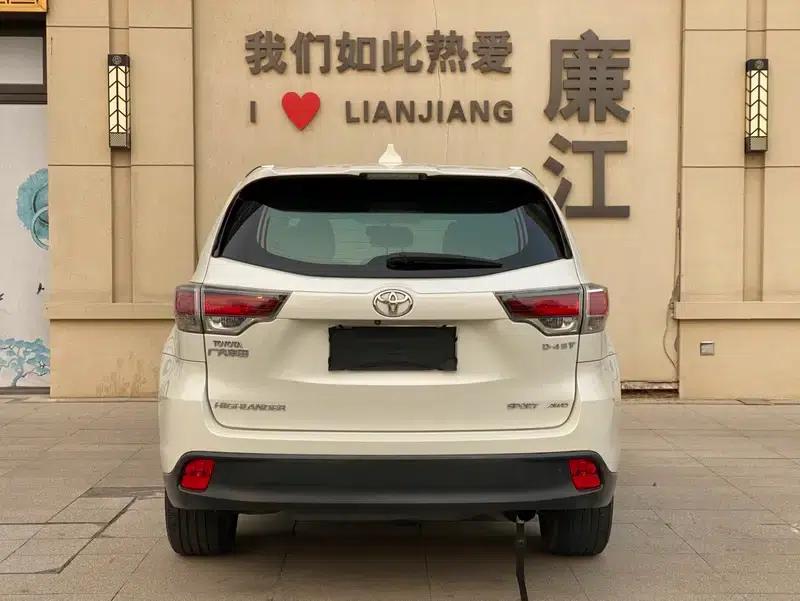 2015 Highlander 2.0T AWD Luxury 7-seater — миниатюра 5