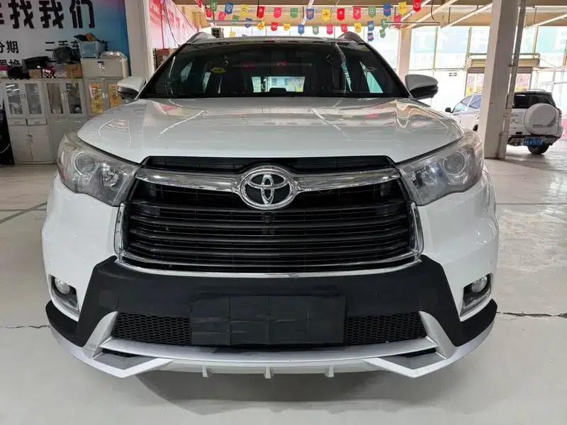 2015 Highlander 2.0T 2WD Luxury 7-seater — миниатюра 2