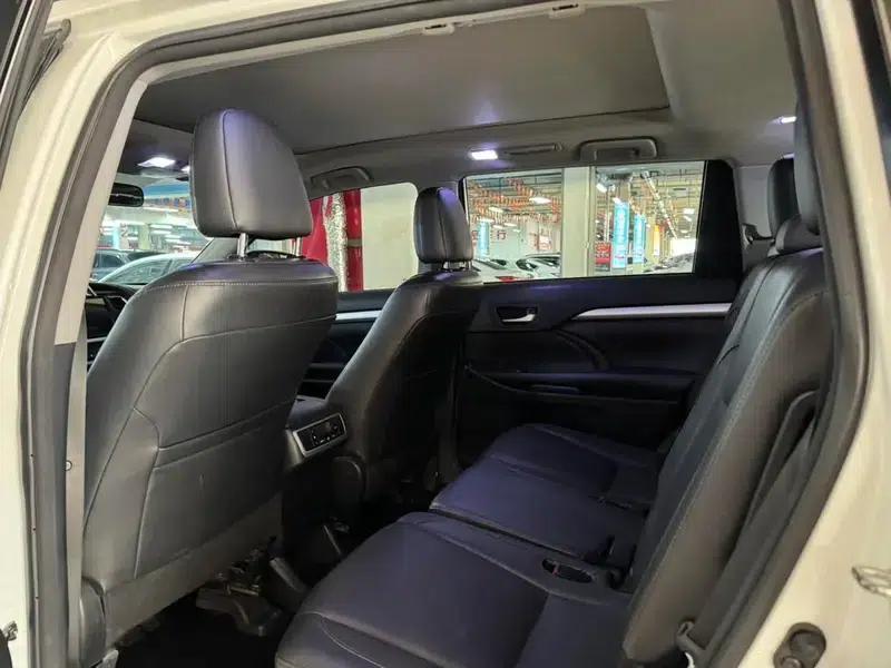 2015 Highlander 2.0T 2WD Luxury 7-seater — миниатюра 21