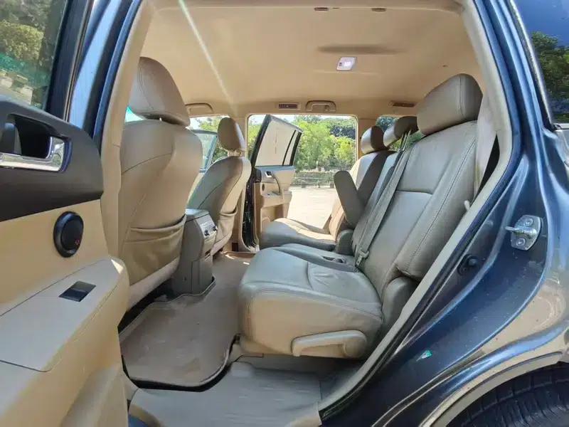 2012 Highlander 2.7L 2WD 7-seater Elite Edition — миниатюра 11