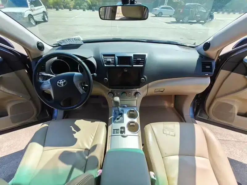 2012 Highlander 2.7L 2WD 7-seater Elite Edition — миниатюра 7