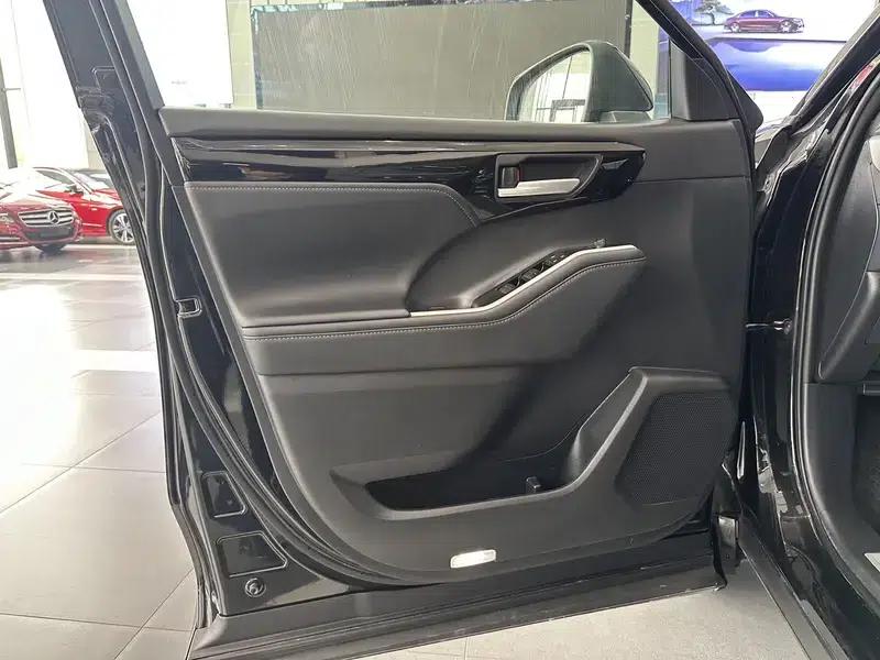 2022 Toyota Highlander 380T AWD Luxury 7-seater — миниатюра 8