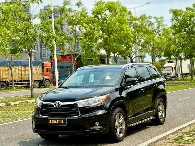 2017 Highlander 2.0T AWD Luxury 7-seater — миниатюра 1