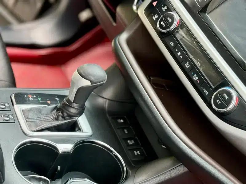 2017 Highlander 2.0T AWD Luxury 7-seater — миниатюра 11