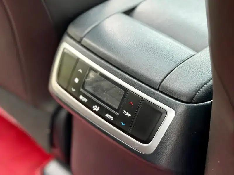 2017 Highlander 2.0T AWD Luxury 7-seater — миниатюра 13
