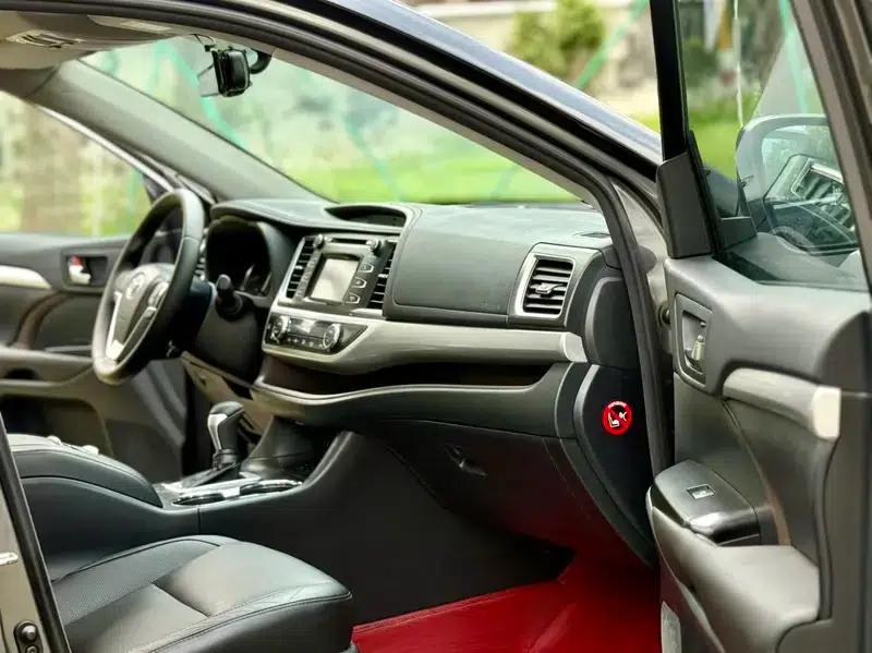 2017 Highlander 2.0T AWD Luxury 7-seater — миниатюра 15