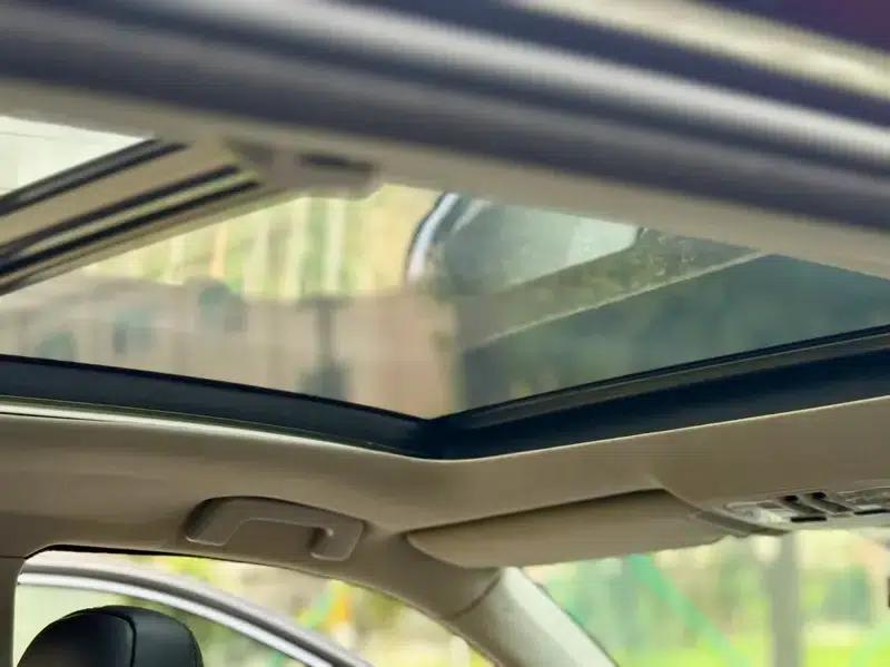 2017 Highlander 2.0T AWD Luxury 7-seater — миниатюра 17