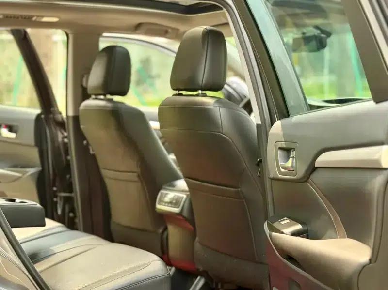 2017 Highlander 2.0T AWD Luxury 7-seater — миниатюра 18