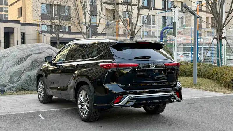 2022 Toyota Highlander 380T AWD Premium 7-seater — миниатюра 4