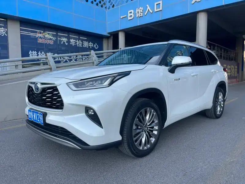 2022 Toyota Highlander Hybrid 2.5L AWD Premium 7-Seater — миниатюра 1